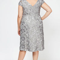 Plus Audrey Rosette Lace Short Dress