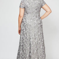 Plus Evelyn Rosette Lace Long Gown
