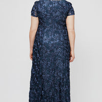 Plus Evelyn Rosette Lace Long Gown
