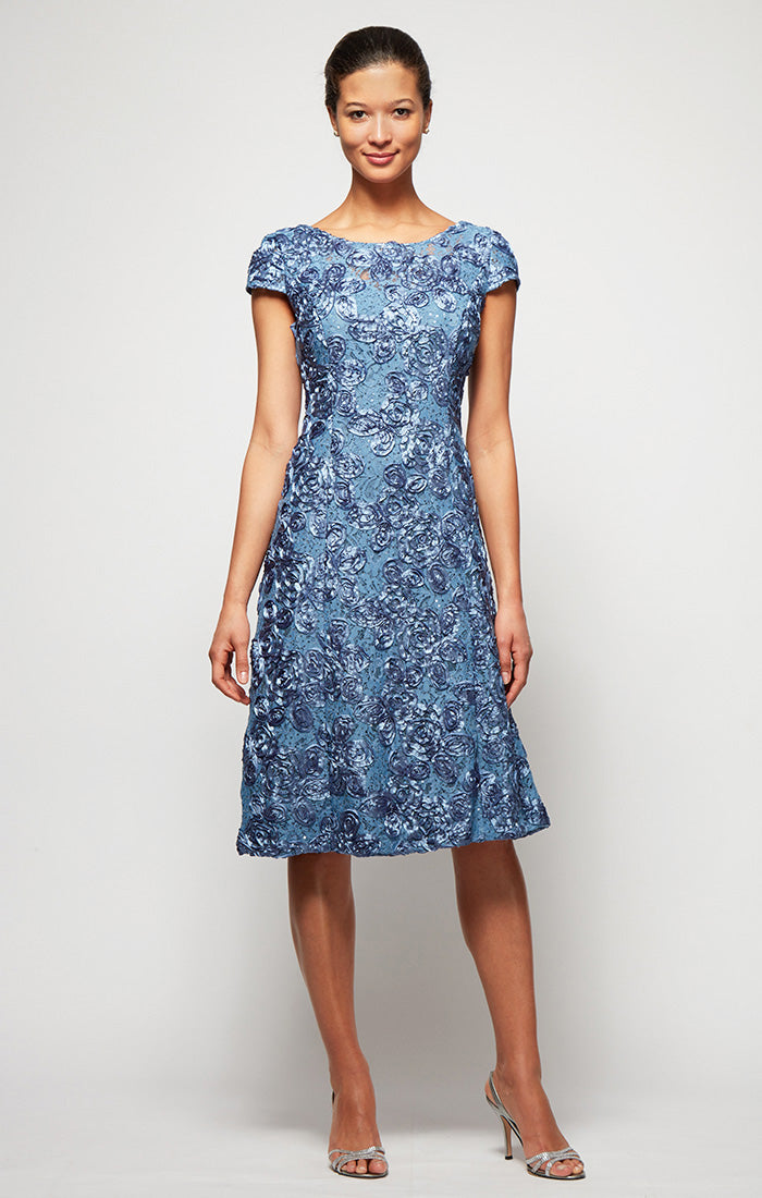 Petite Audrey Rosette Lace Short Dress