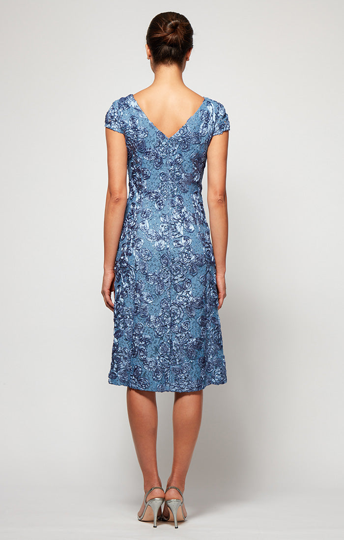 Petite Audrey Rosette Lace Short Dress