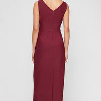 Petite Ava Sleeveless Contour Gown