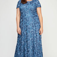 Plus - Evelyn Rosette Lace Long Gown