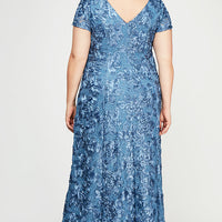 Plus - Evelyn Rosette Lace Long Gown