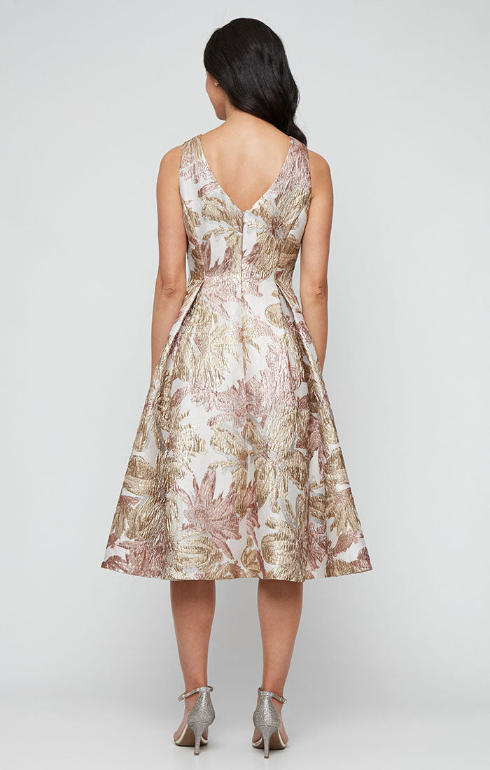 Plus Midi Sleeveless Printed Jacquard Dress with Full Skirt